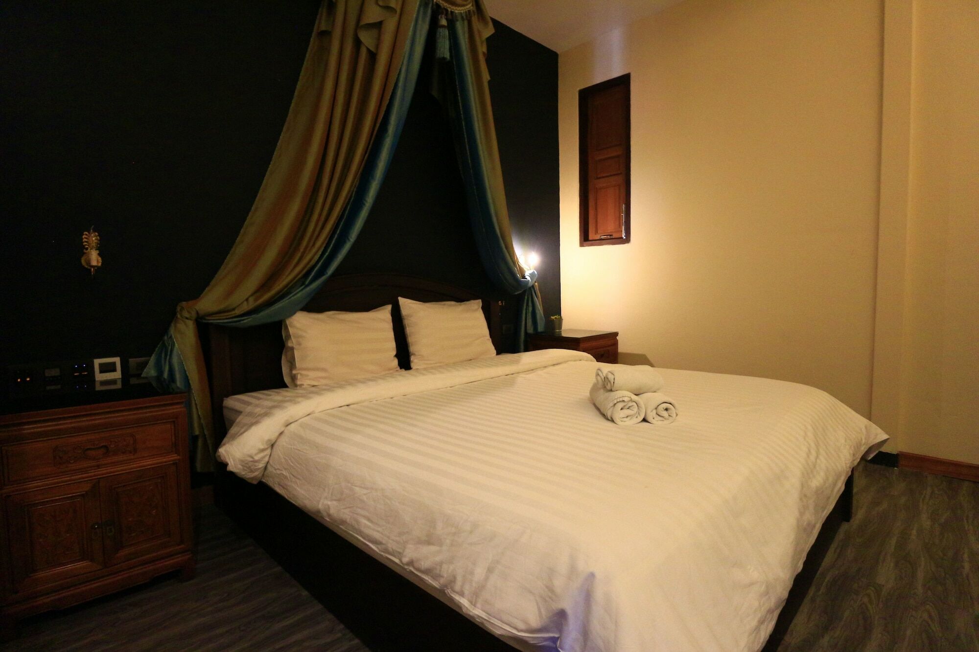 Yadana Chiangmai Hotel Chiang Mai Exterior foto